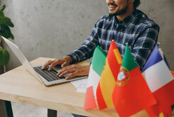 Devenir linguiste du renseignement