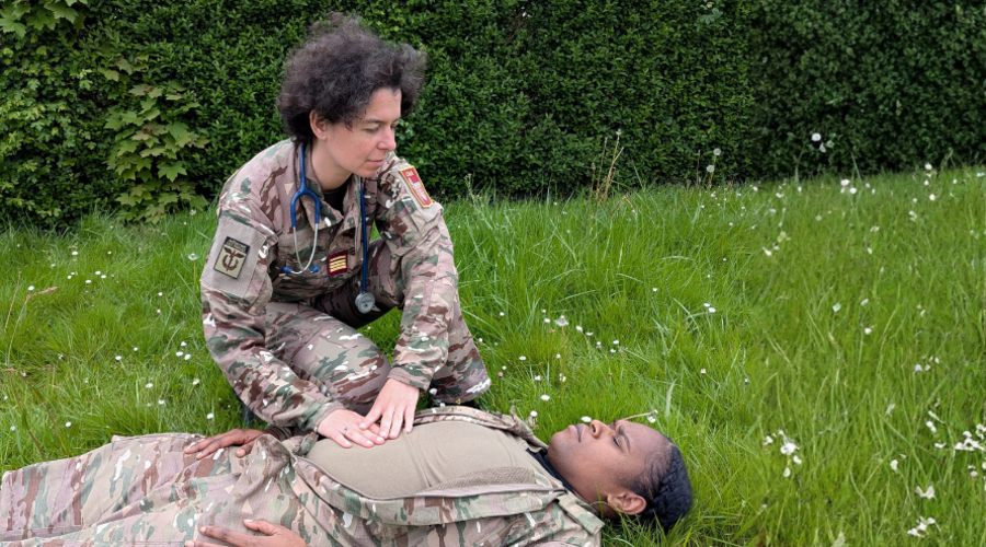 Charlotte, médecin militaire