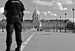 gendarme-paris-rosco-flickrcc
