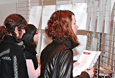 annonce-emploi-flickrcc-by-mjc-rodez