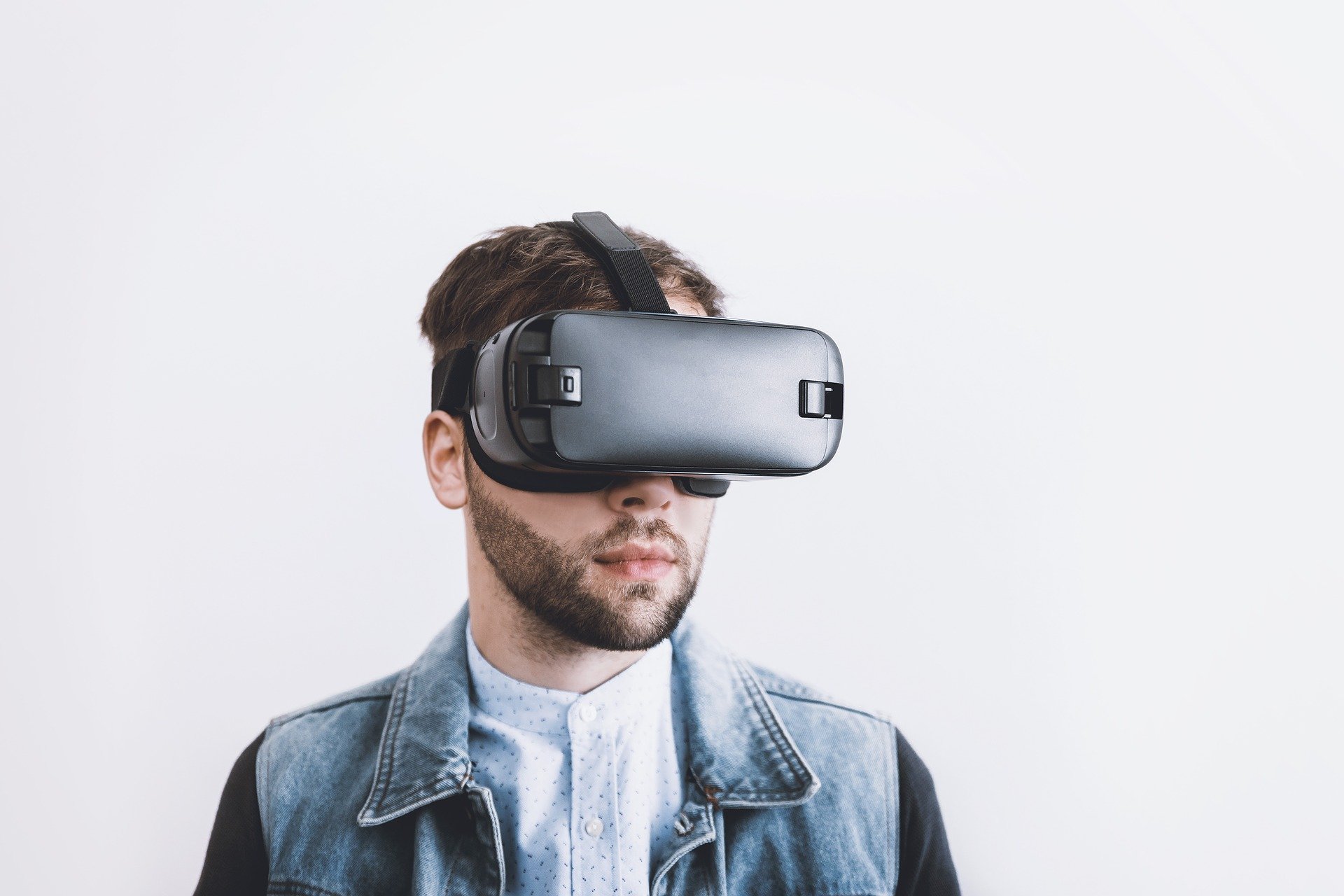 futur  métier IA lunettes virtuelles virtuel