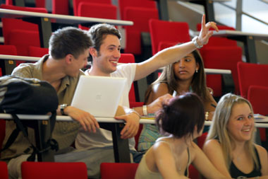 jeunes_amphi