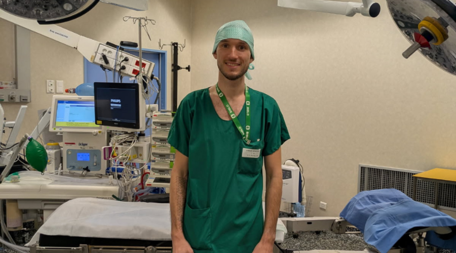 Jean-Baptiste, infirmier de bloc opératoire IBODE